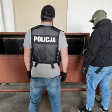 Kilkanaście ton nielegalnego tytoniu. Zatrzymano trzech mężczyzn