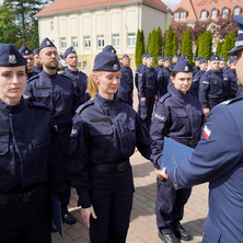 Ślubowanie policjantów. Do służby wstąpiło 36 osób