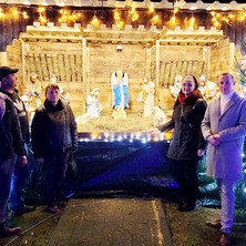 Uroczyste poświęcenie szopki. Prezent dla mieszkańców